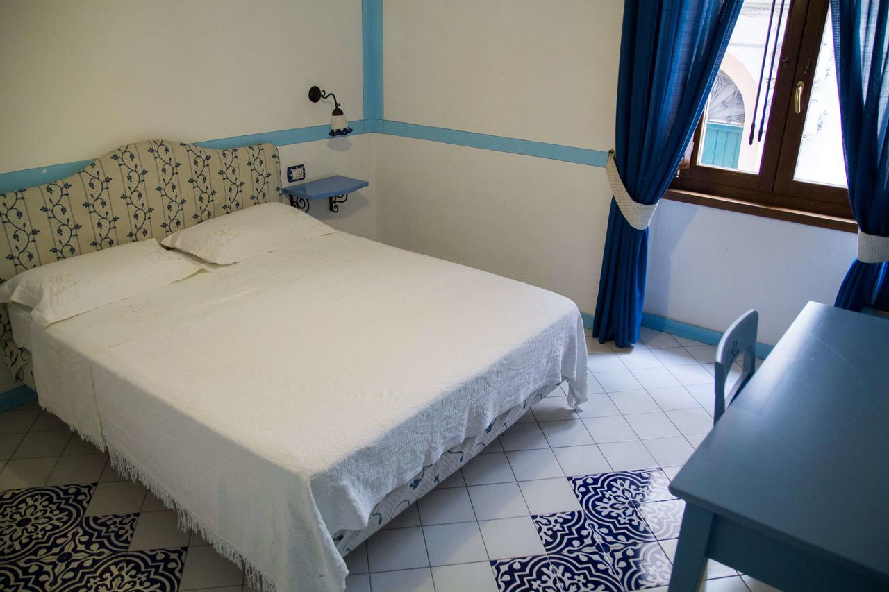 Hotel Del Sole Al Plebiscito Sapri Exterior photo